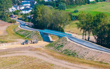 Die neue Brücke erhöht die Verkehrssicherheit. © Pixelbox15